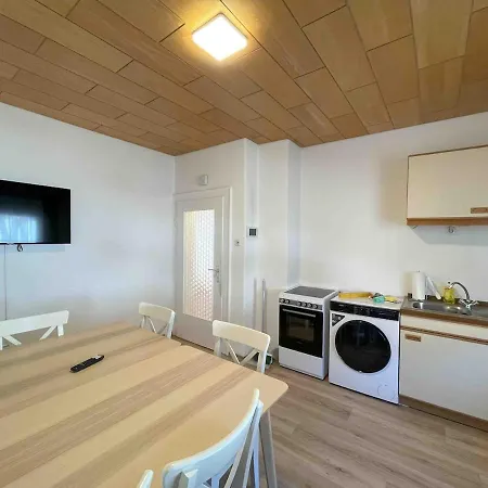 公寓 Sad242 Grosse Monteurwohnung Uebergangswohnung *