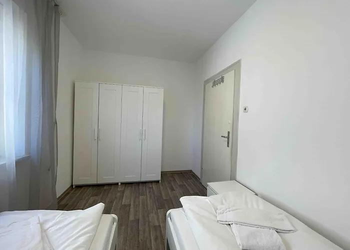 Sad242 Grosse Monteurwohnung Uebergangswohnung
