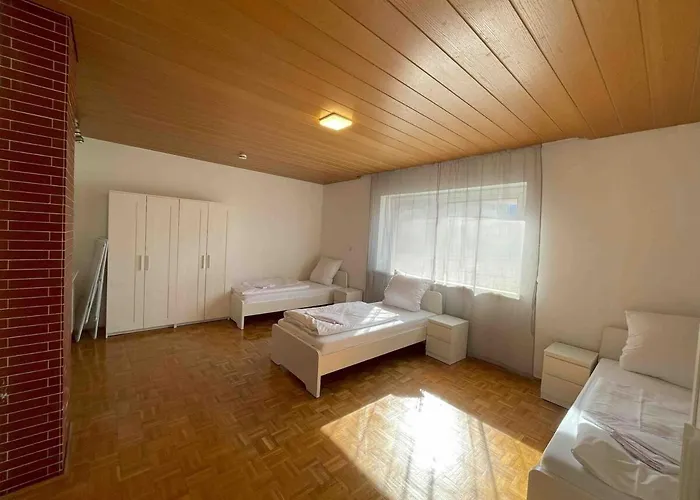 Sad242 Grosse Monteurwohnung Uebergangswohnung * Schwandorf