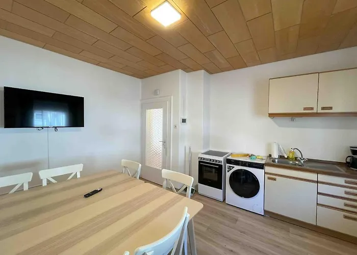 Apartament Sad242 Grosse Monteurwohnung Uebergangswohnung *